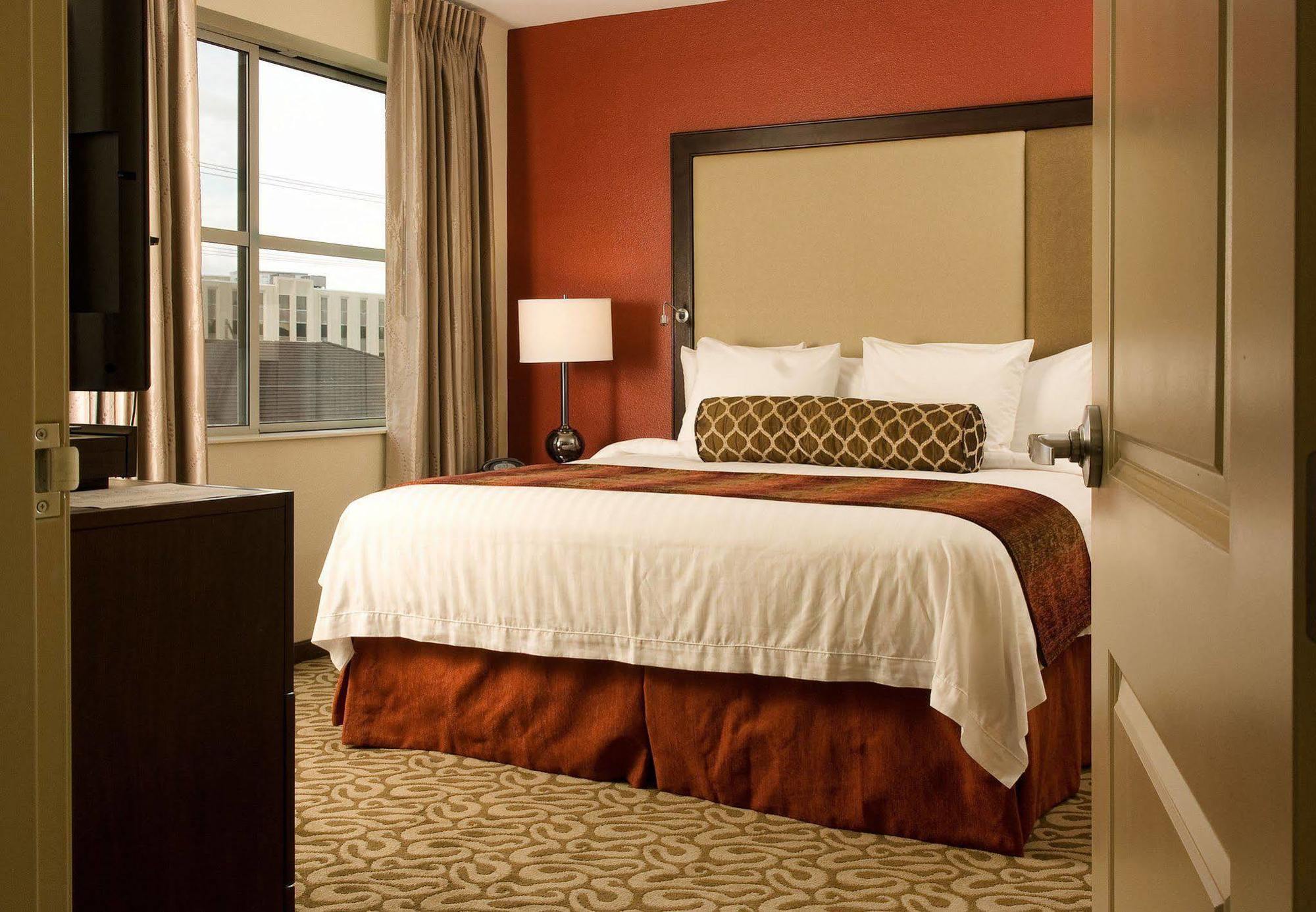 Residence Inn By Marriott Fairfax City Room photo